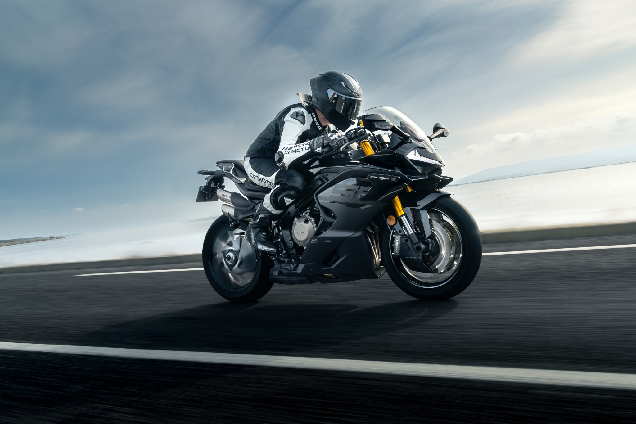The CFMOTO 750SR-S in its element