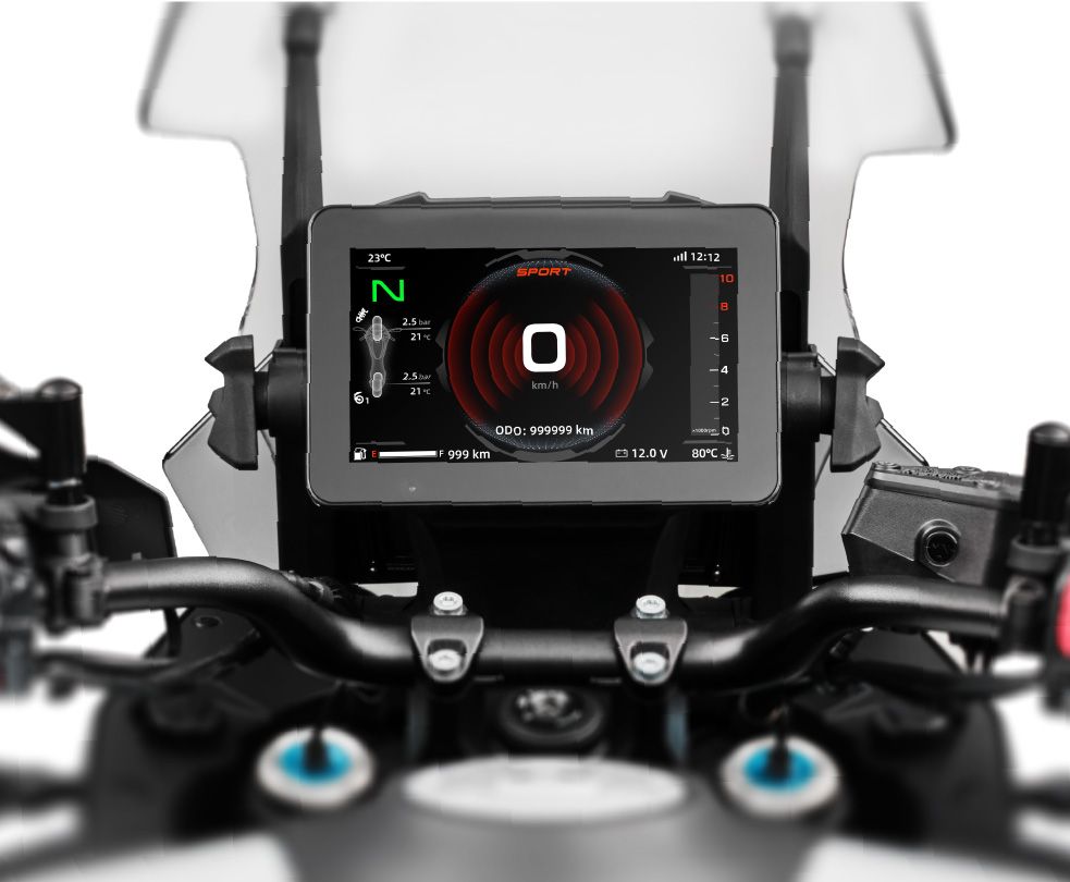800MT ES cockpit and eight-inch TFT display