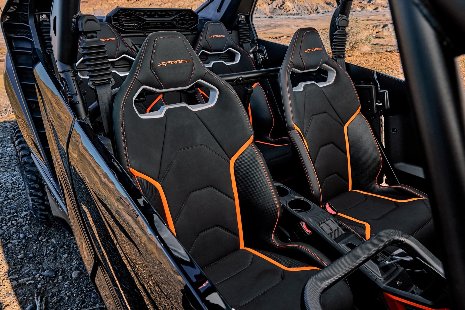 ZFORCE Z10-4 · Room for four